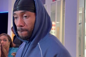 令人伤感！小卡谈和哈登、泡椒三巨头解体：已经结束了，大伙儿都走了！